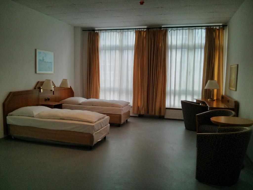 Willy Hotel Frankfurt Франкфурт-на-Майні Екстер'єр фото