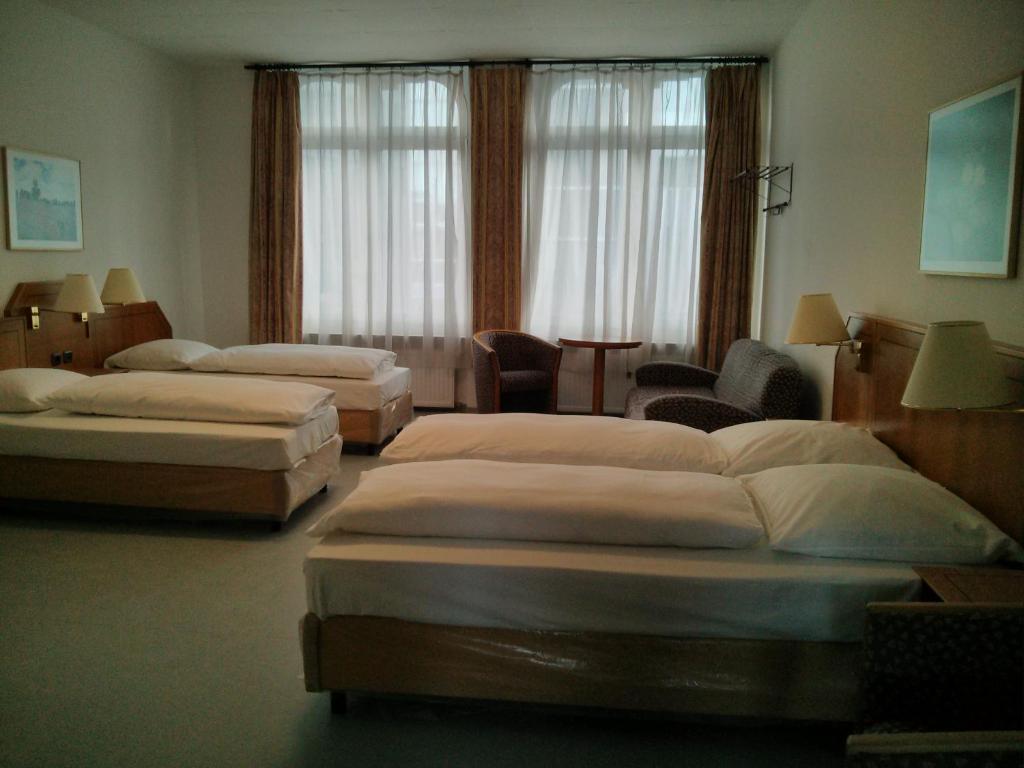 Willy Hotel Frankfurt Франкфурт-на-Майні Номер фото