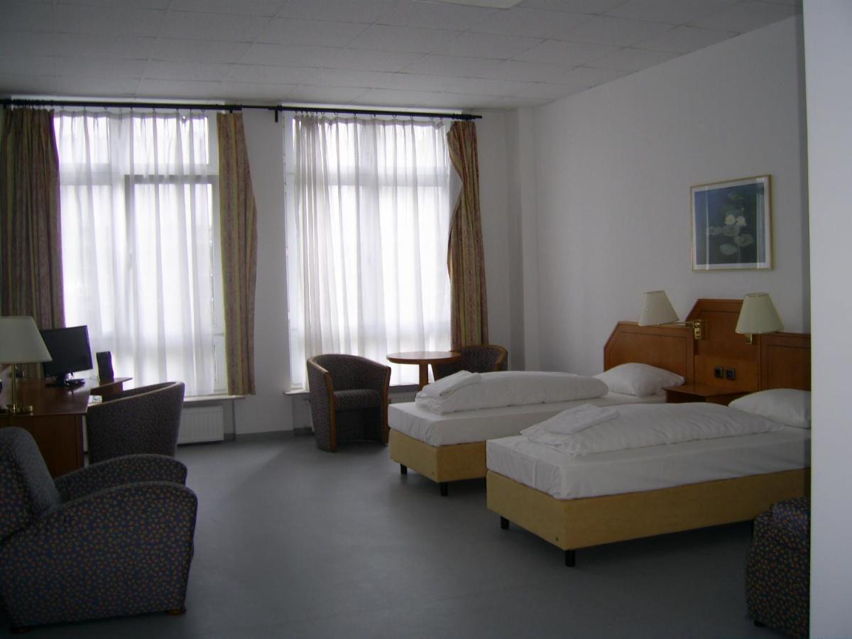 Willy Hotel Frankfurt Франкфурт-на-Майні Екстер'єр фото